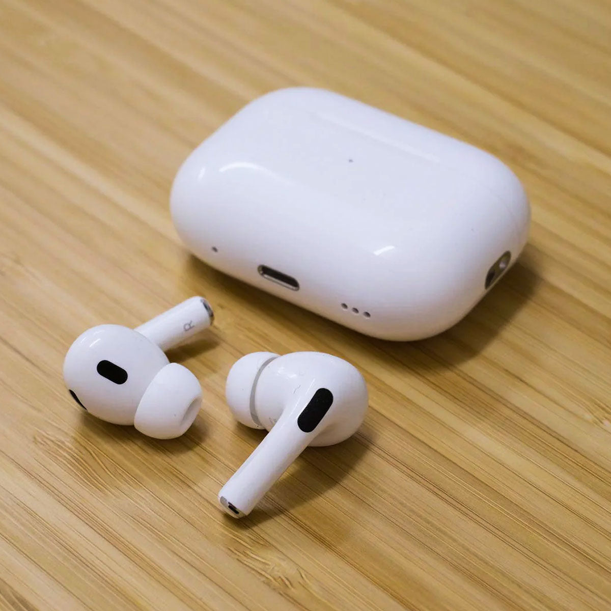 Airpods Pro 2nd Generation White Edition